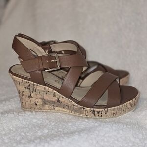 Unisa Sansi wedge sandals Gold Buckle Size 8